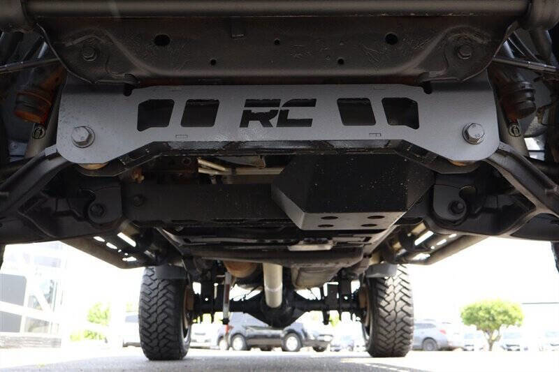 Used 2025 GMC Sierra 3500 AT4 AWD/4WD image 11