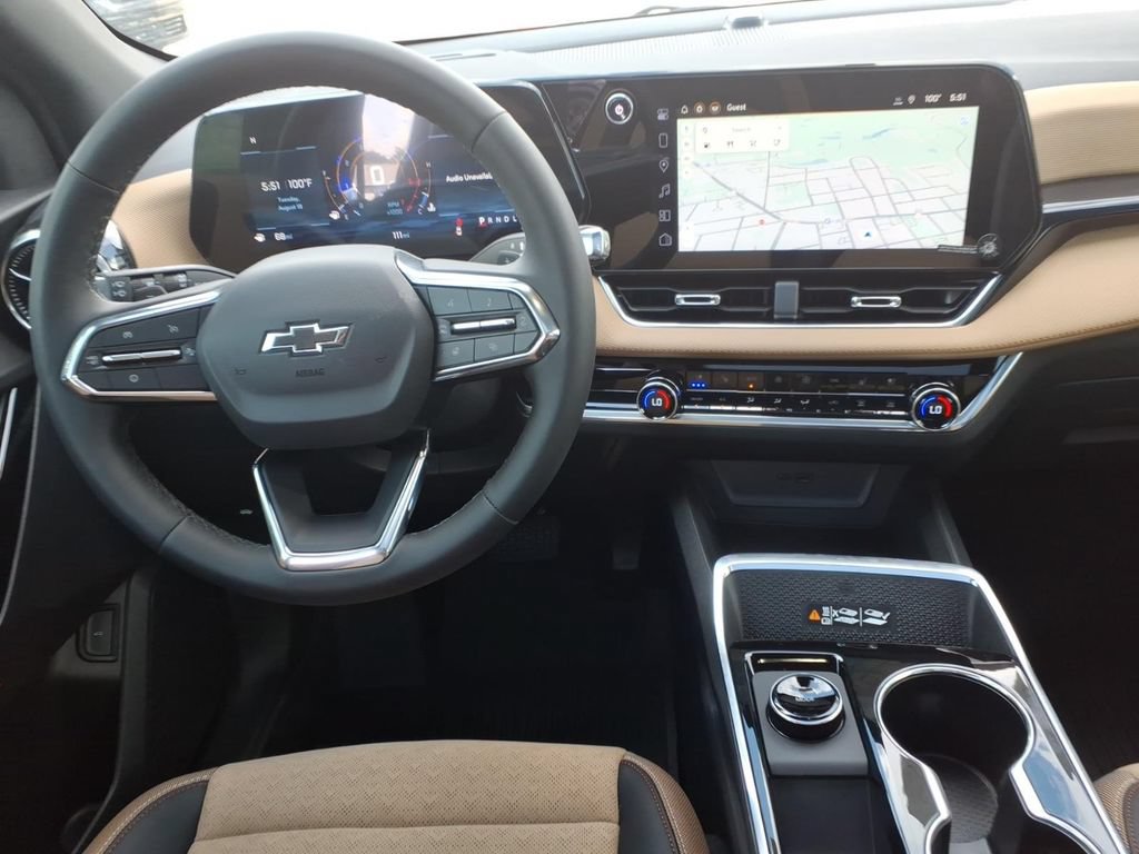 New 2026 Chevrolet Equinox ACTIV w/ Convenience Package III FWD image 13