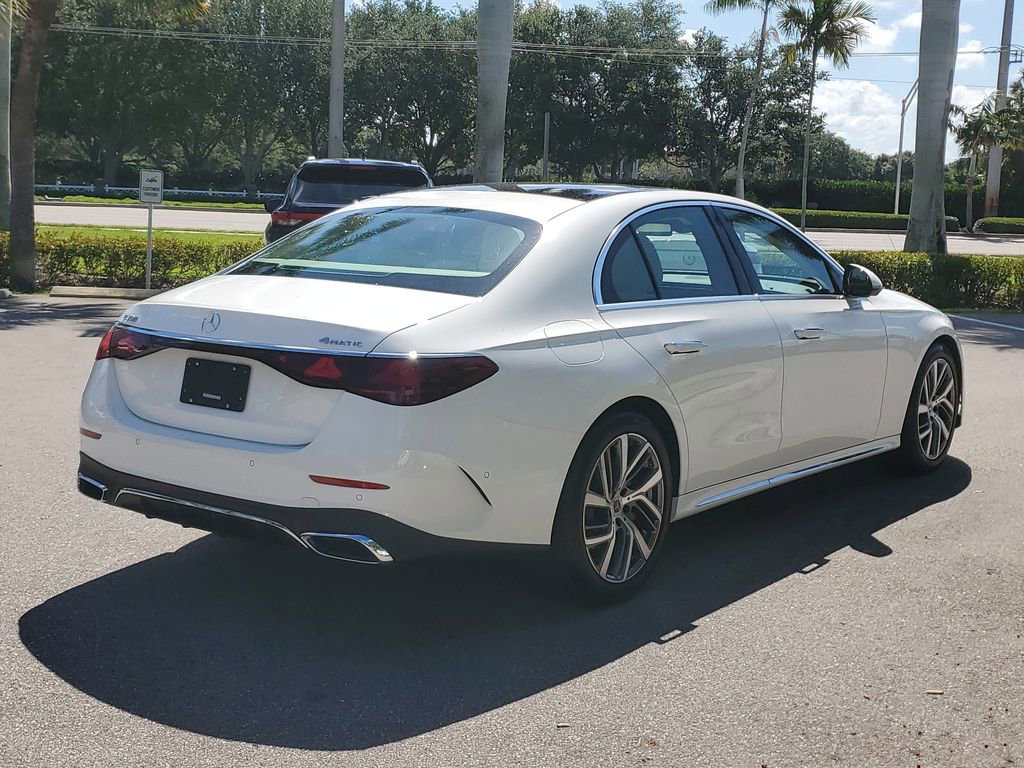 Used 2025 Mercedes-Benz E 350 4MATIC Sedan image 6