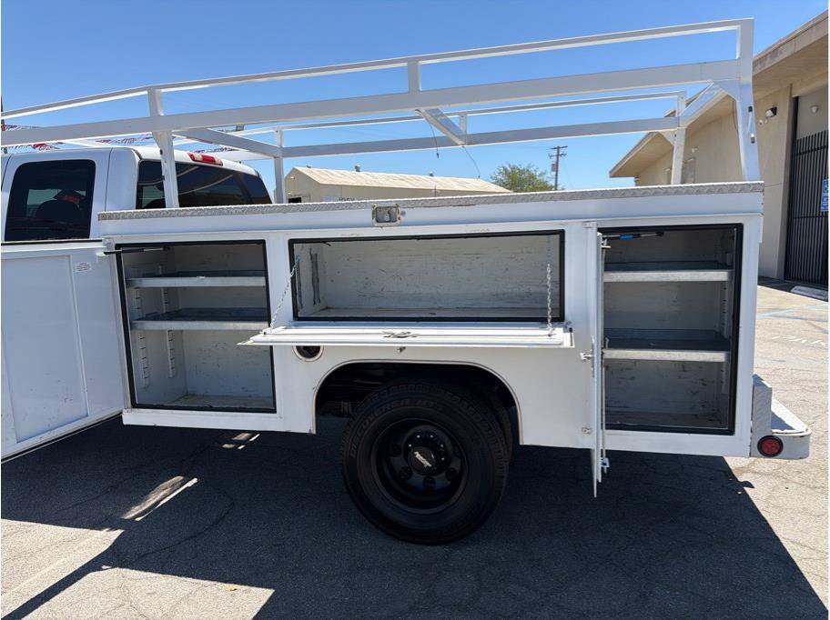 Used 2005 GMC Sierra 3500 SLE w/ Heavy-Duty Power Package RWD image 13