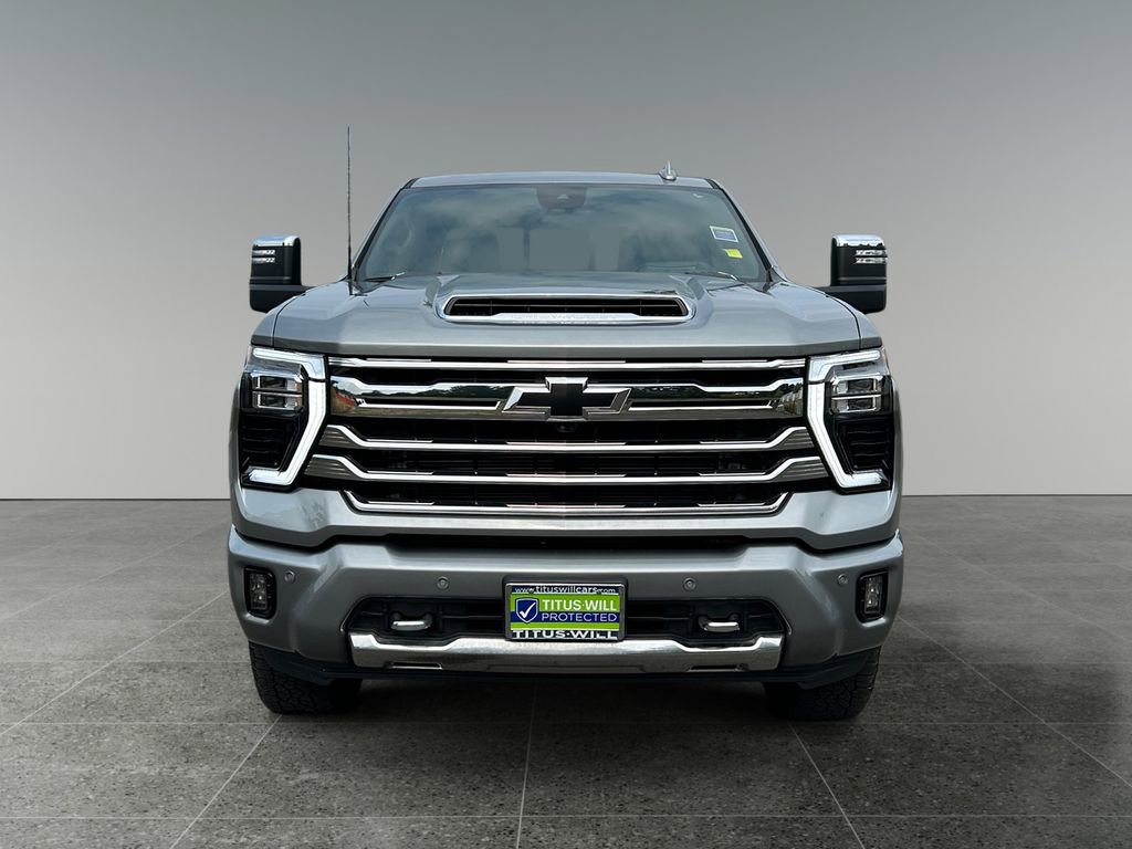Used 2024 Chevrolet Silverado 2500 High Country w/ High Country Premium Package image 2