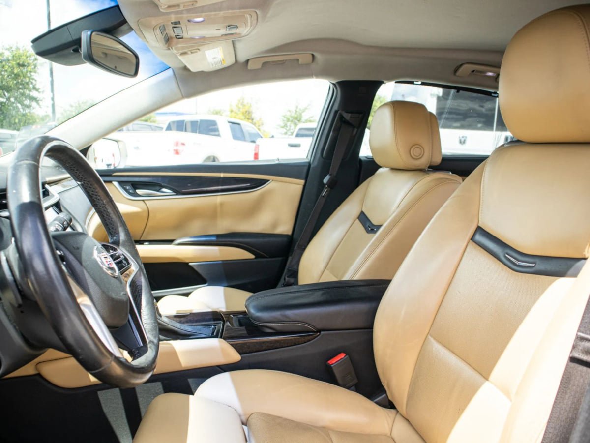 Used 2013 Cadillac XTS Premium FWD image 27
