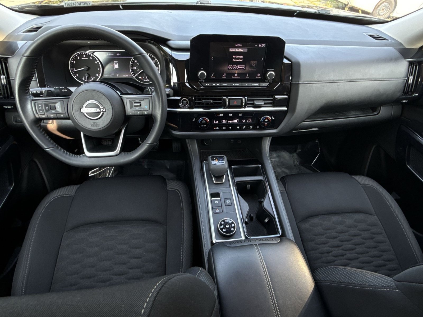 Used 2022 Nissan Pathfinder SV AWD/4WD image 31