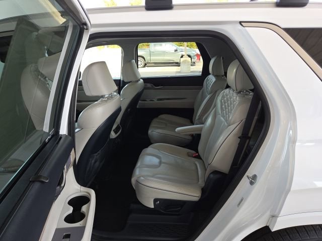 Used 2021 Hyundai Palisade Limited w/ Winter Package image 24