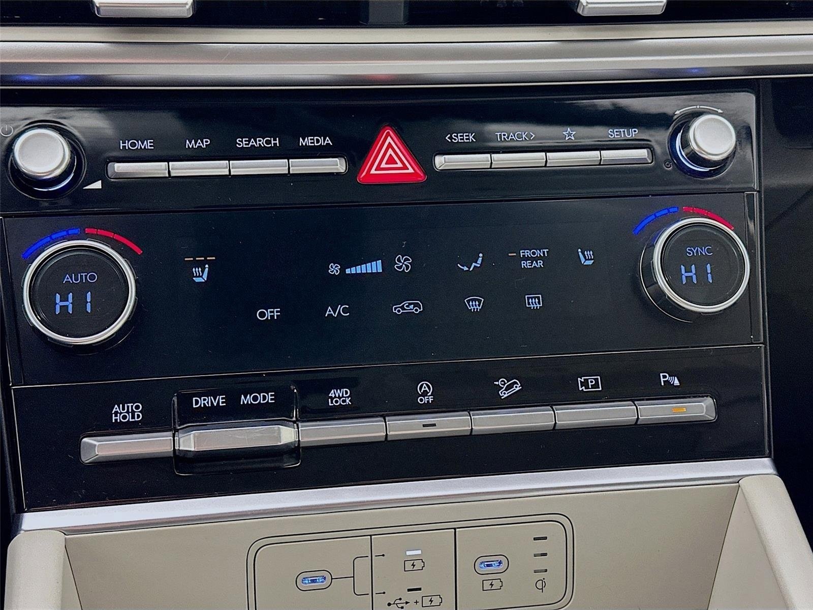 Used 2025 Hyundai Santa Fe SEL image 26