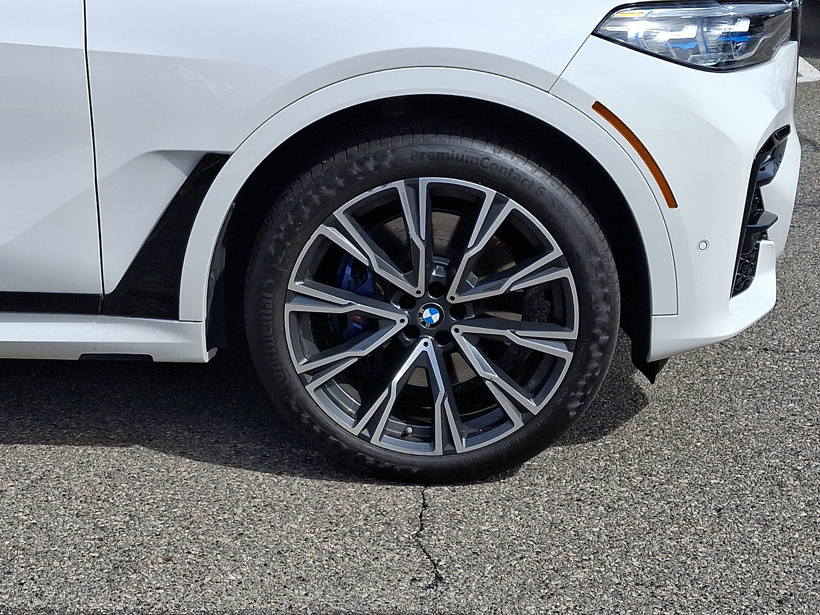 Used 2022 BMW X7 M50i image 8