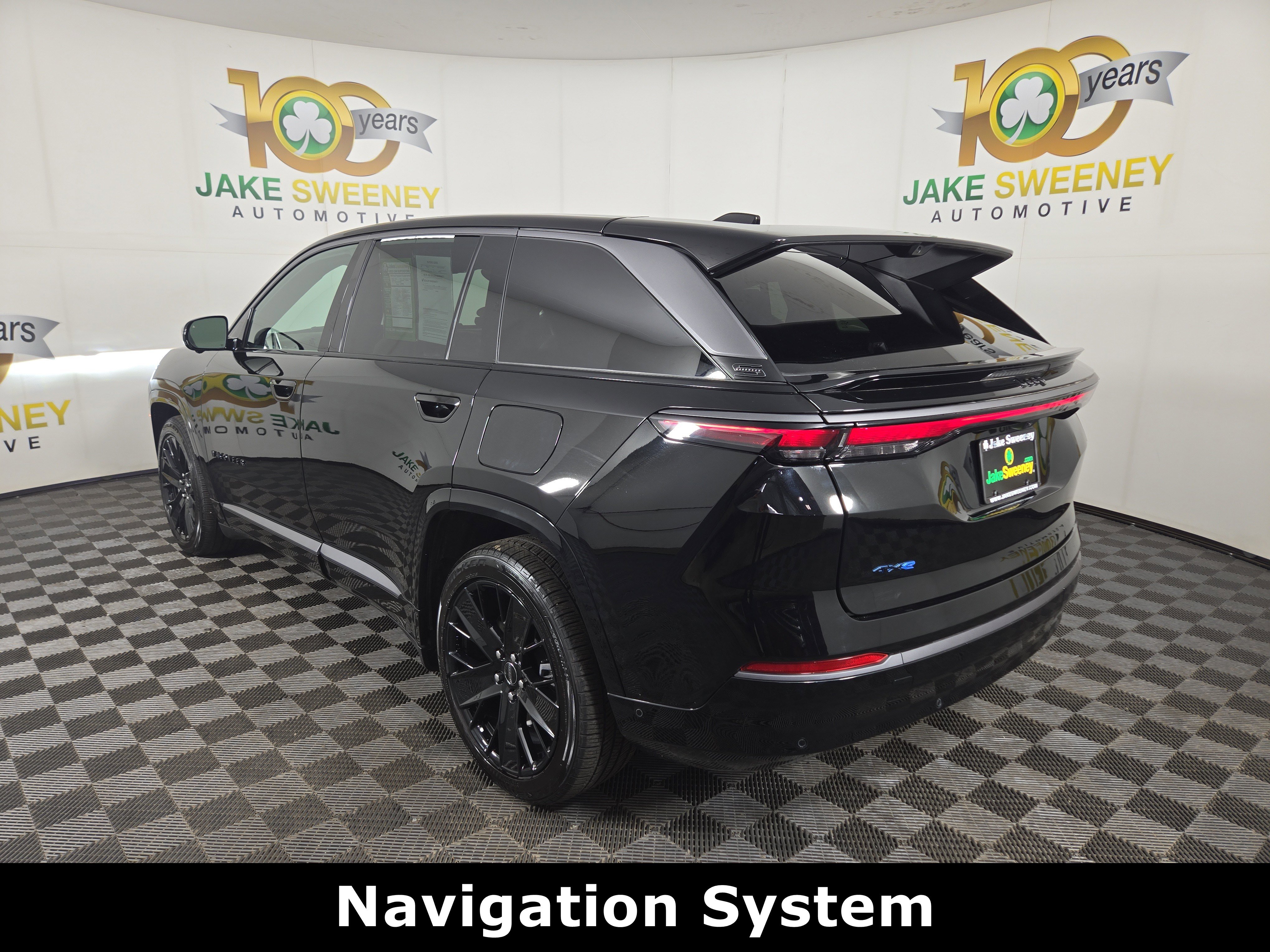 Used 2024 Jeep Wagoneer Launch Edition image 6