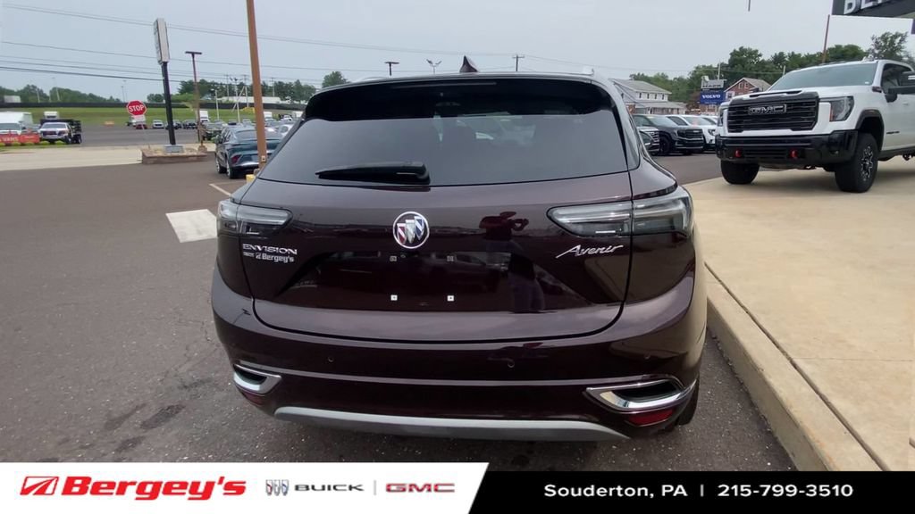 Certified 2021 Buick Envision Avenir w/ Technology Package II AWD/4WD image 9