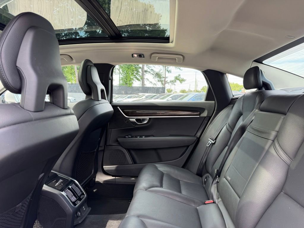 Used 2018 Volvo S90 T5 Momentum w/ Convenience Package FWD image 22