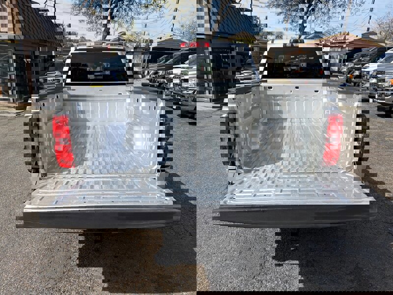 Used 2018 Chevrolet Silverado 1500 LT w/ All Star Edition AWD/4WD image 27