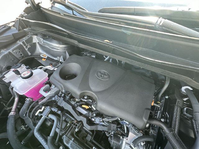 Used 2026 Toyota Sienna XLE FWD image 27