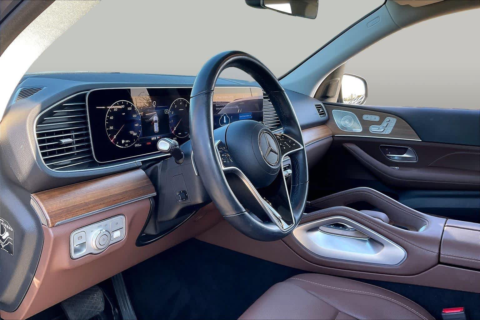 Used 2025 Mercedes-Benz GLE 350 4MATIC image 18