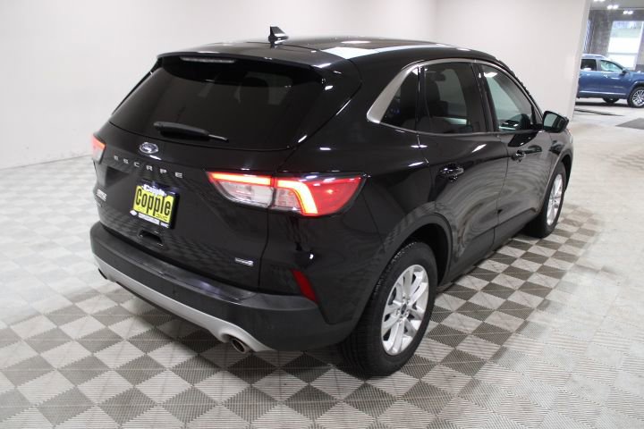 Used 2021 Ford Escape SE image 10