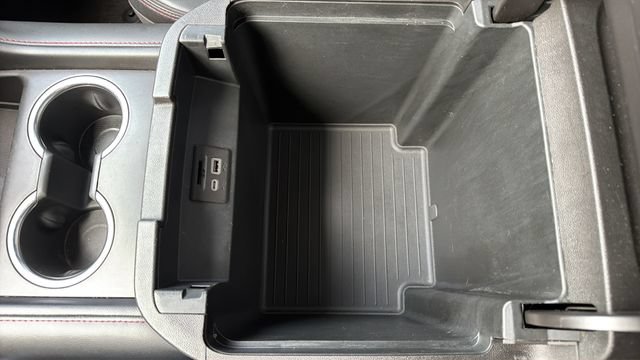 Used 2021 Chevrolet Suburban RST AWD/4WD image 24