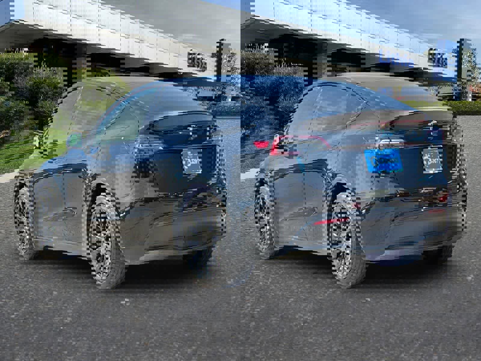 Used 2021 Tesla Model Y Long Range image 7