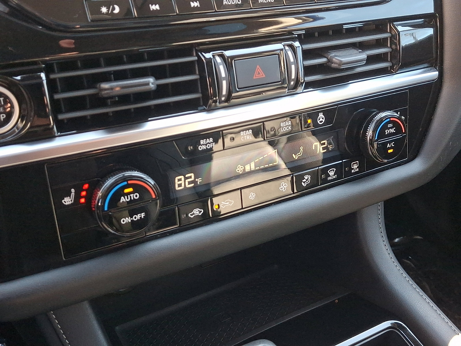 Used 2023 Nissan Pathfinder SL w/ SL Premium Package image 25