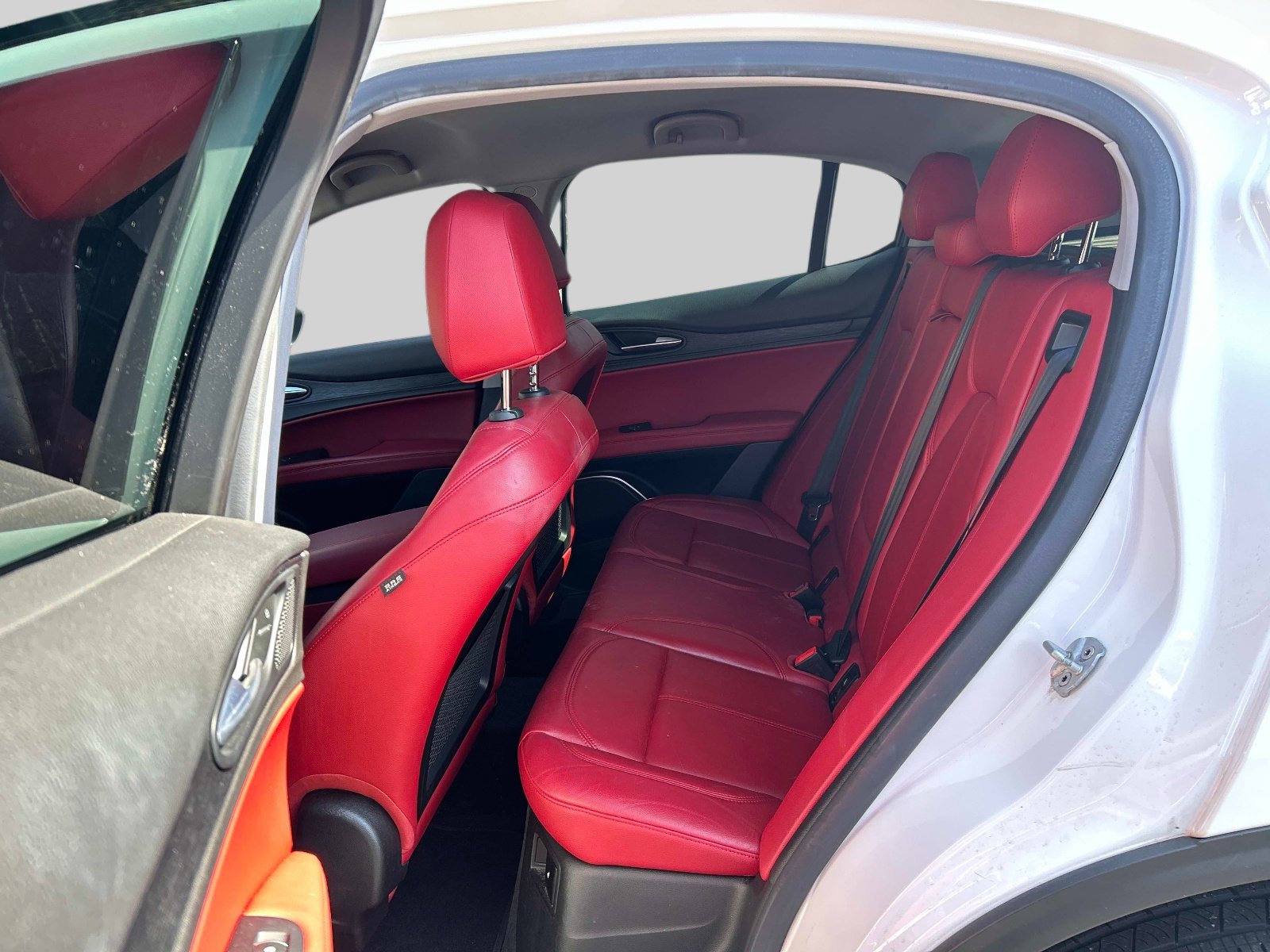 Used 2019 Alfa Romeo Stelvio RWD image 13