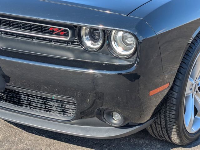 Used 2018 Dodge Challenger R/T image 9