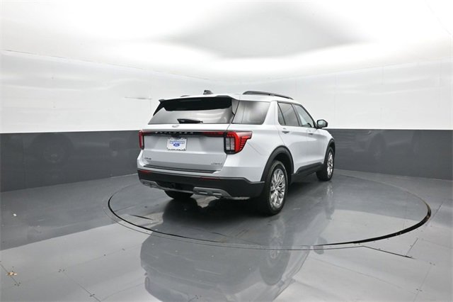 New 2026 Ford Explorer Active w/ Active Comfort Package image 7