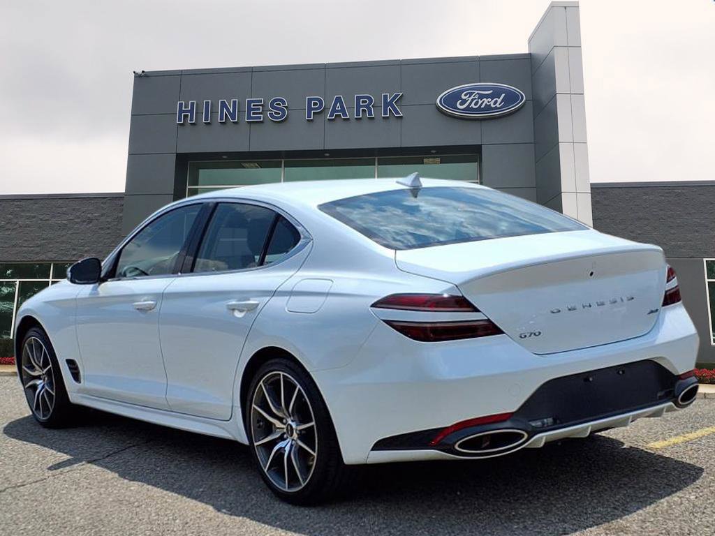 Used 2025 Genesis G70 2.5T image 5