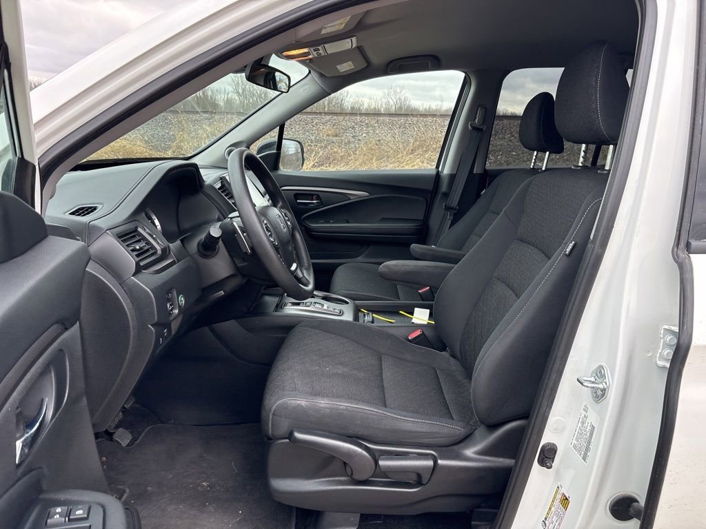 Used 2021 Honda Ridgeline Sport image 14