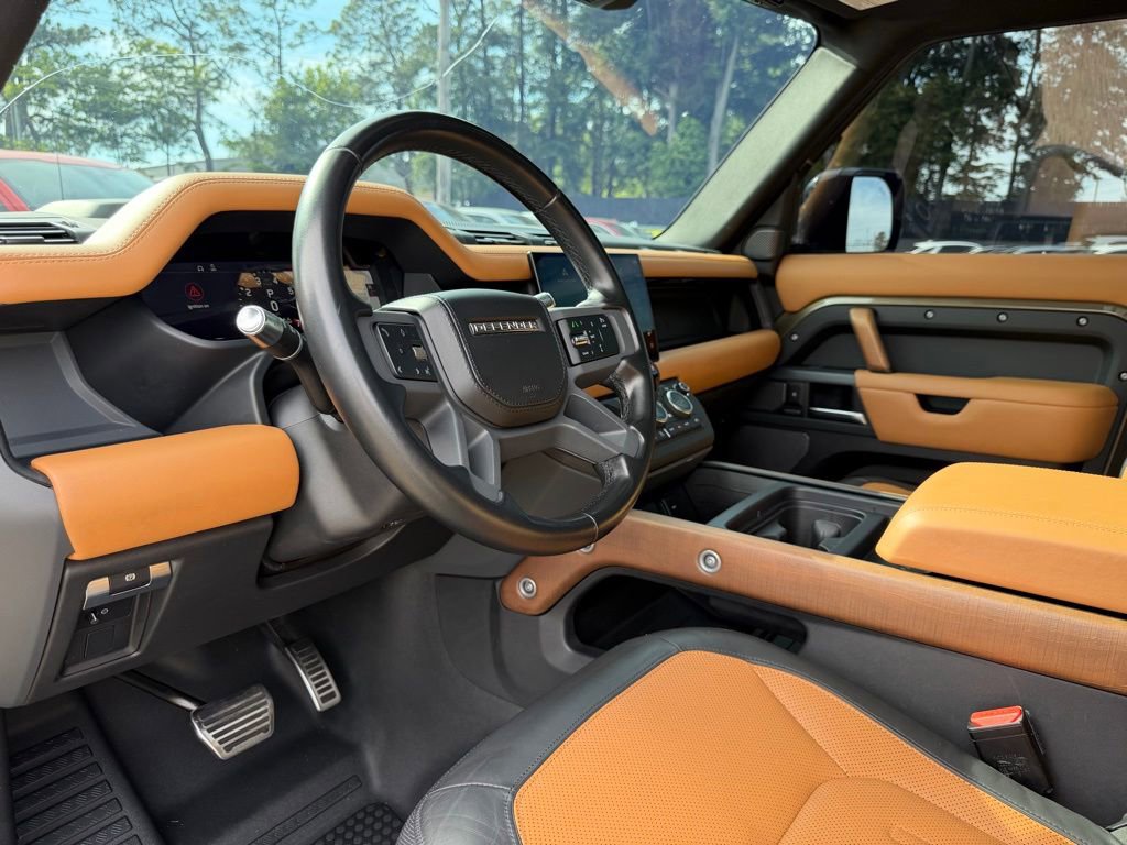 Used 2022 Land Rover Defender 110 X AWD/4WD image 9