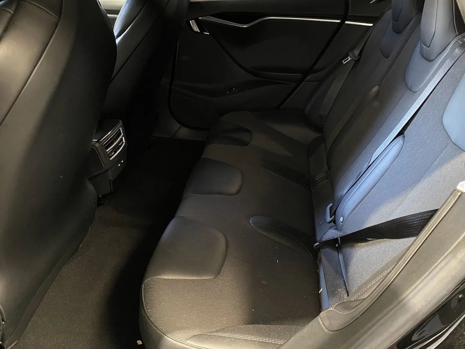 Used 2017 Tesla Model S 75 RWD image 7