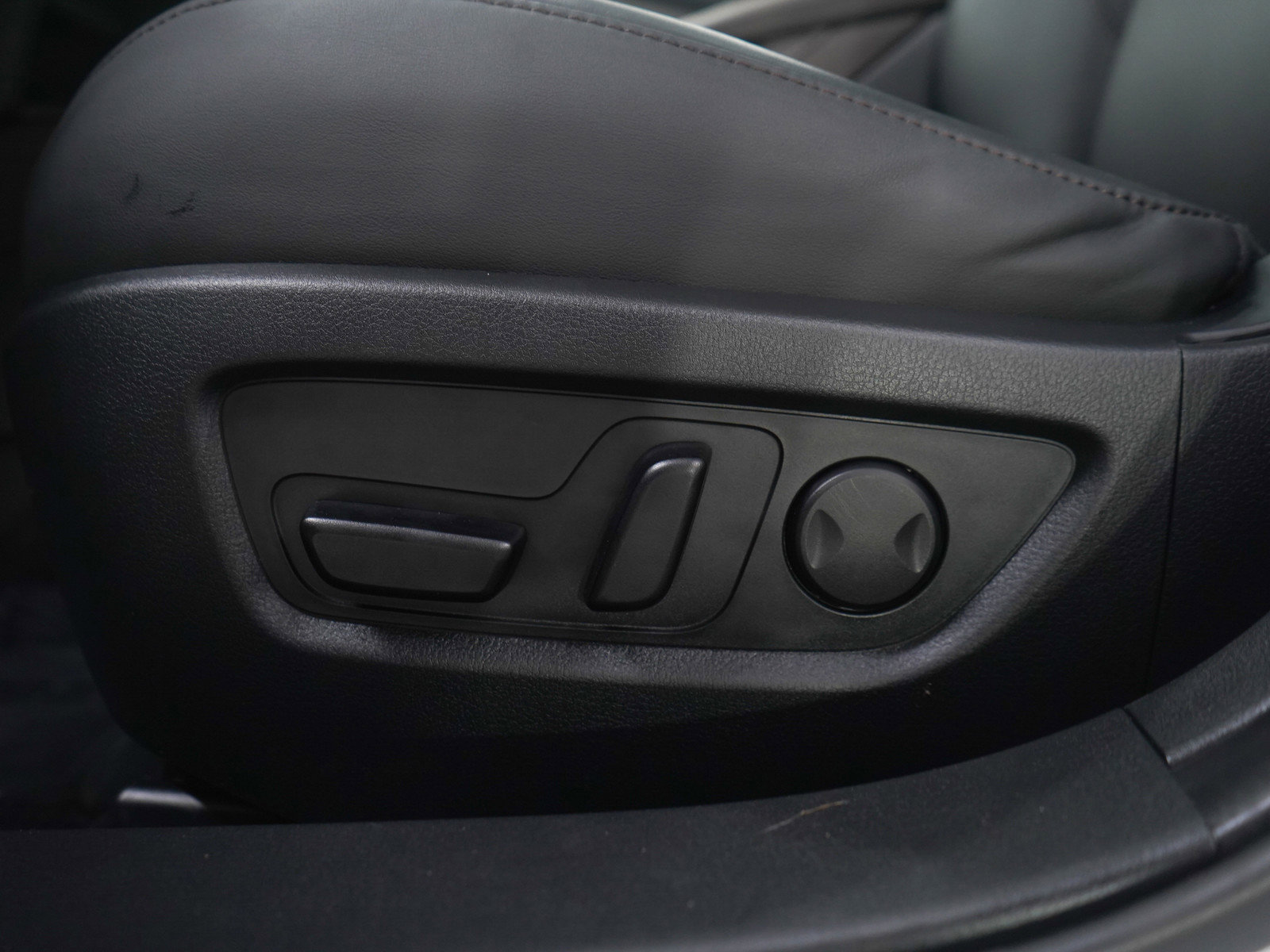 Used 2025 MAZDA CX-30 2.5 Turbo w/ Premium Plus Pkg image 22