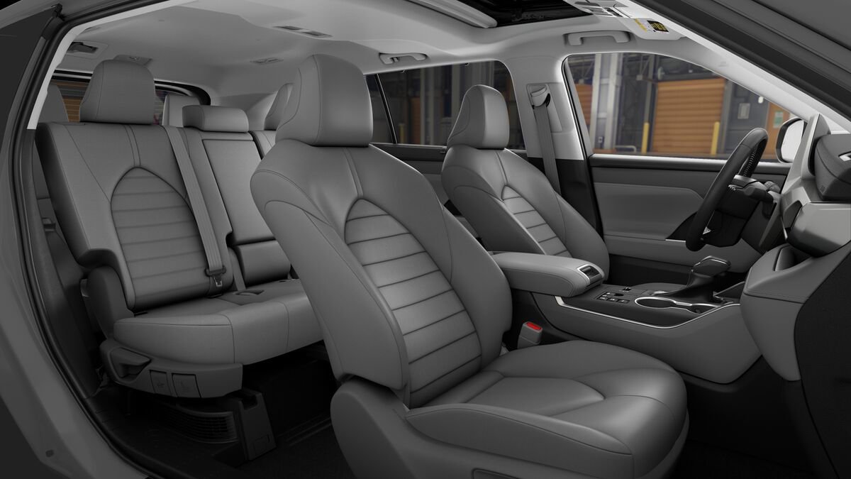New 2026 Toyota Highlander XLE image 23