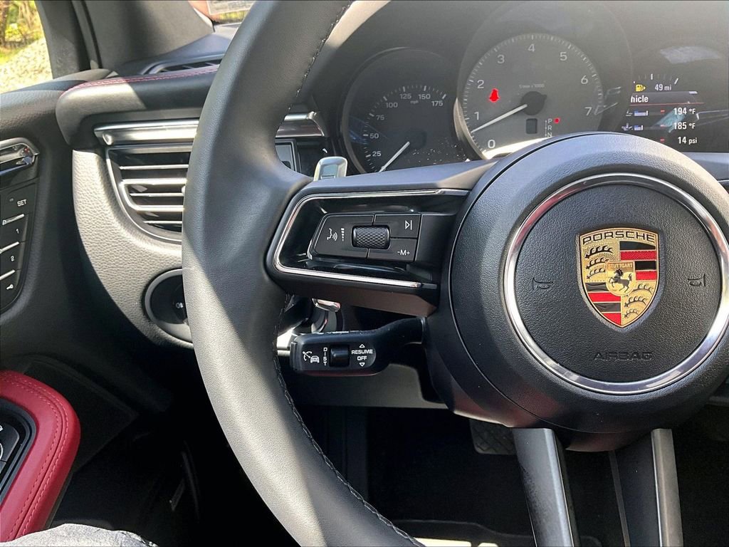 Certified 2025 Porsche Macan S AWD/4WD image 23