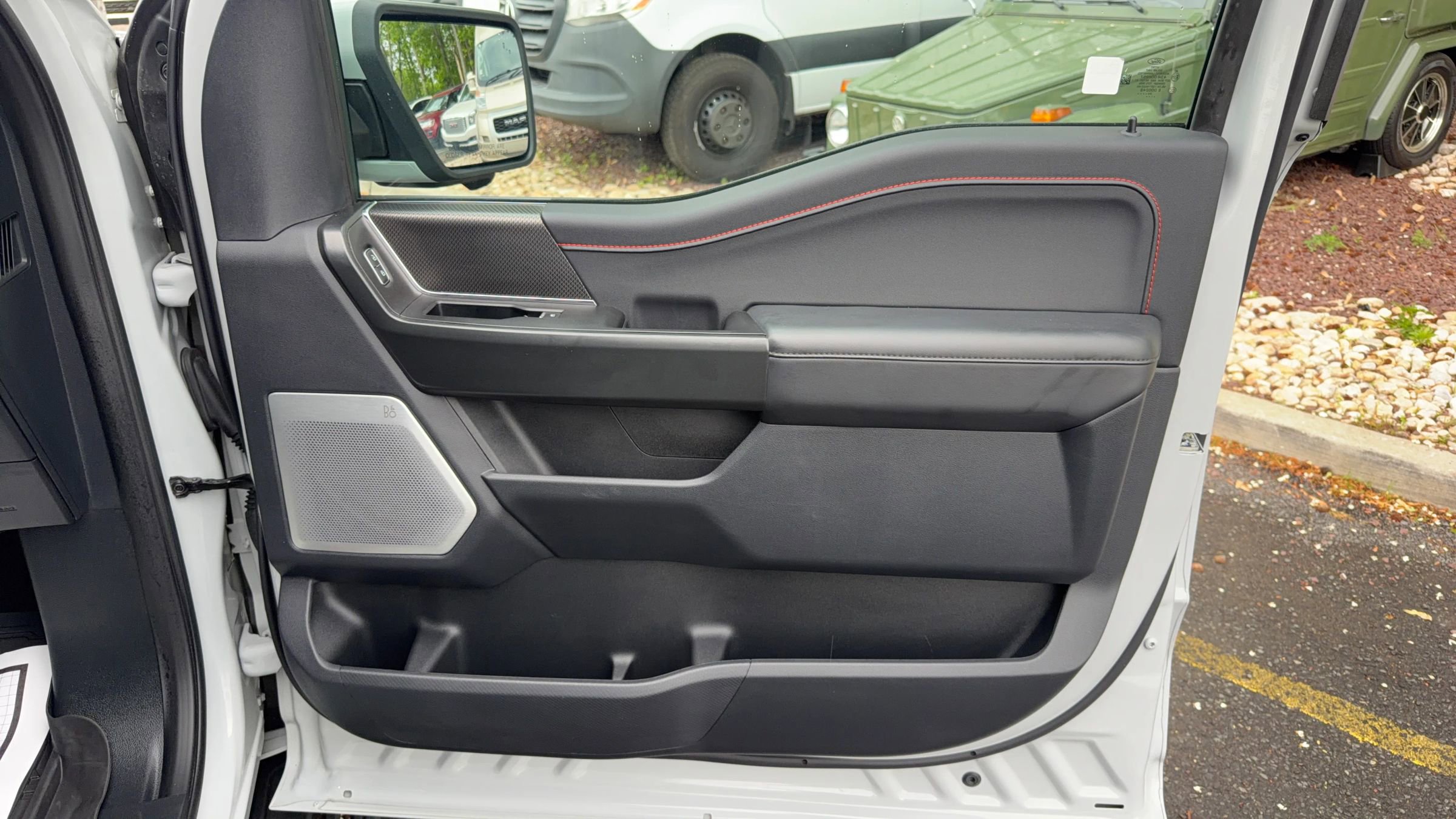 Used 2024 Ford F150 Raptor AWD/4WD image 18