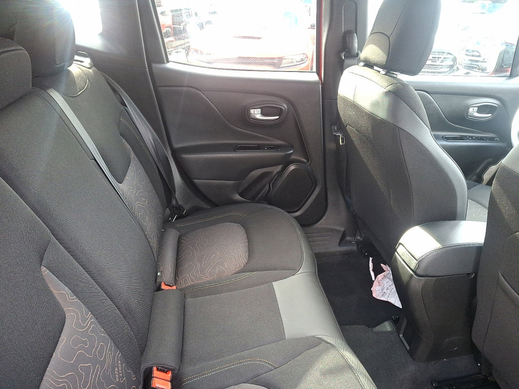 Certified 2023 Jeep Renegade Latitude image 15