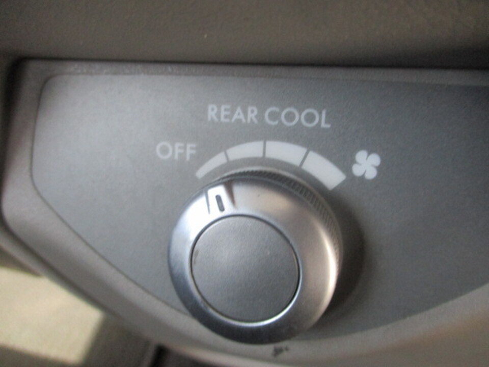 Used 2013 Subaru Tribeca Limited image 22