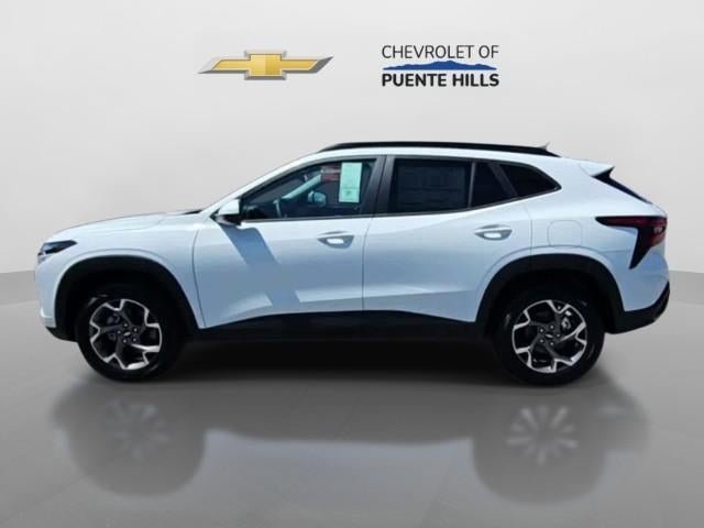 New 2026 Chevrolet Trax LT w/ Sunroof Package FWD image 5