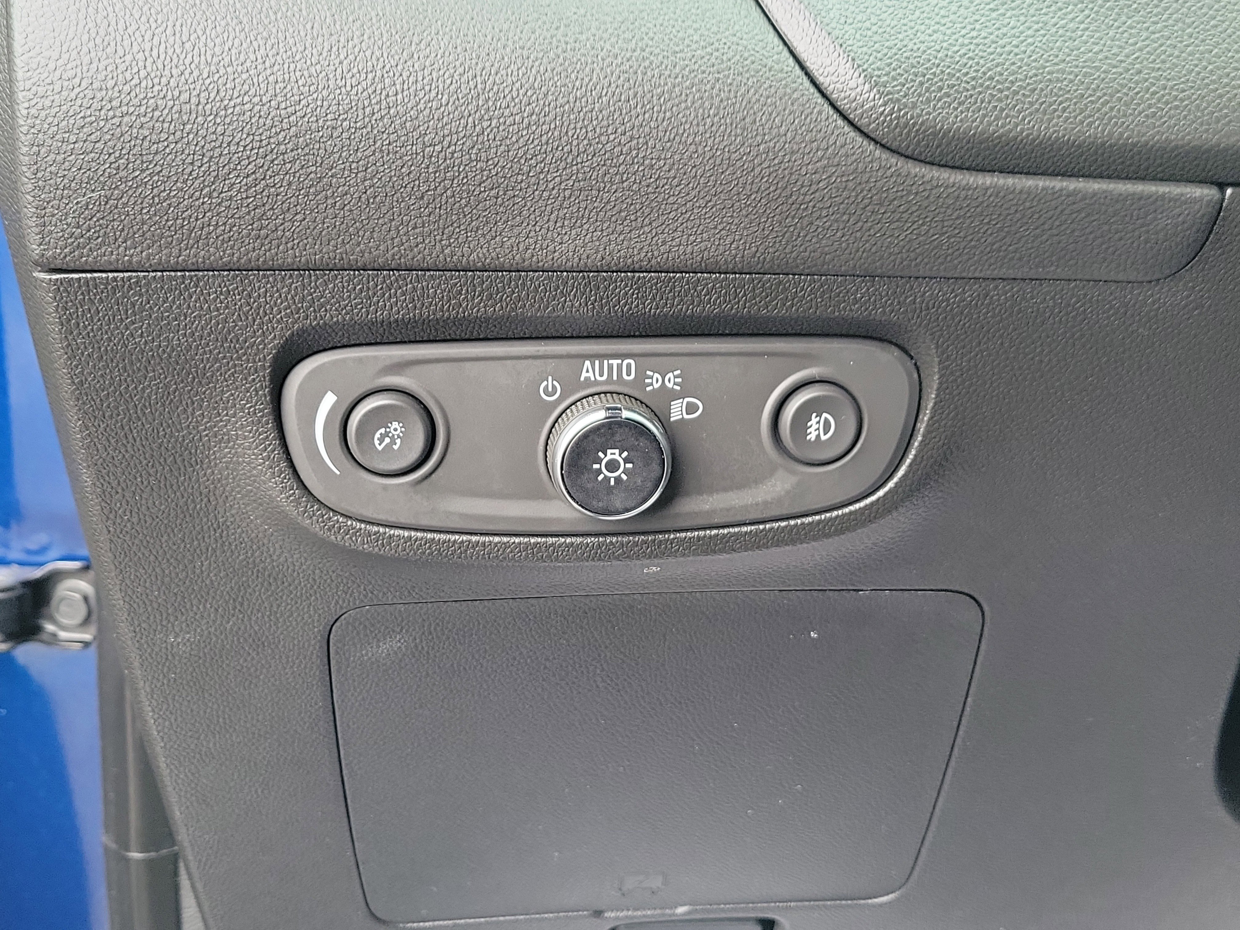 Used 2023 Buick Encore GX Select image 19