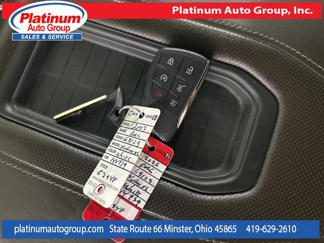Used 2023 GMC Yukon XL SLT image 61