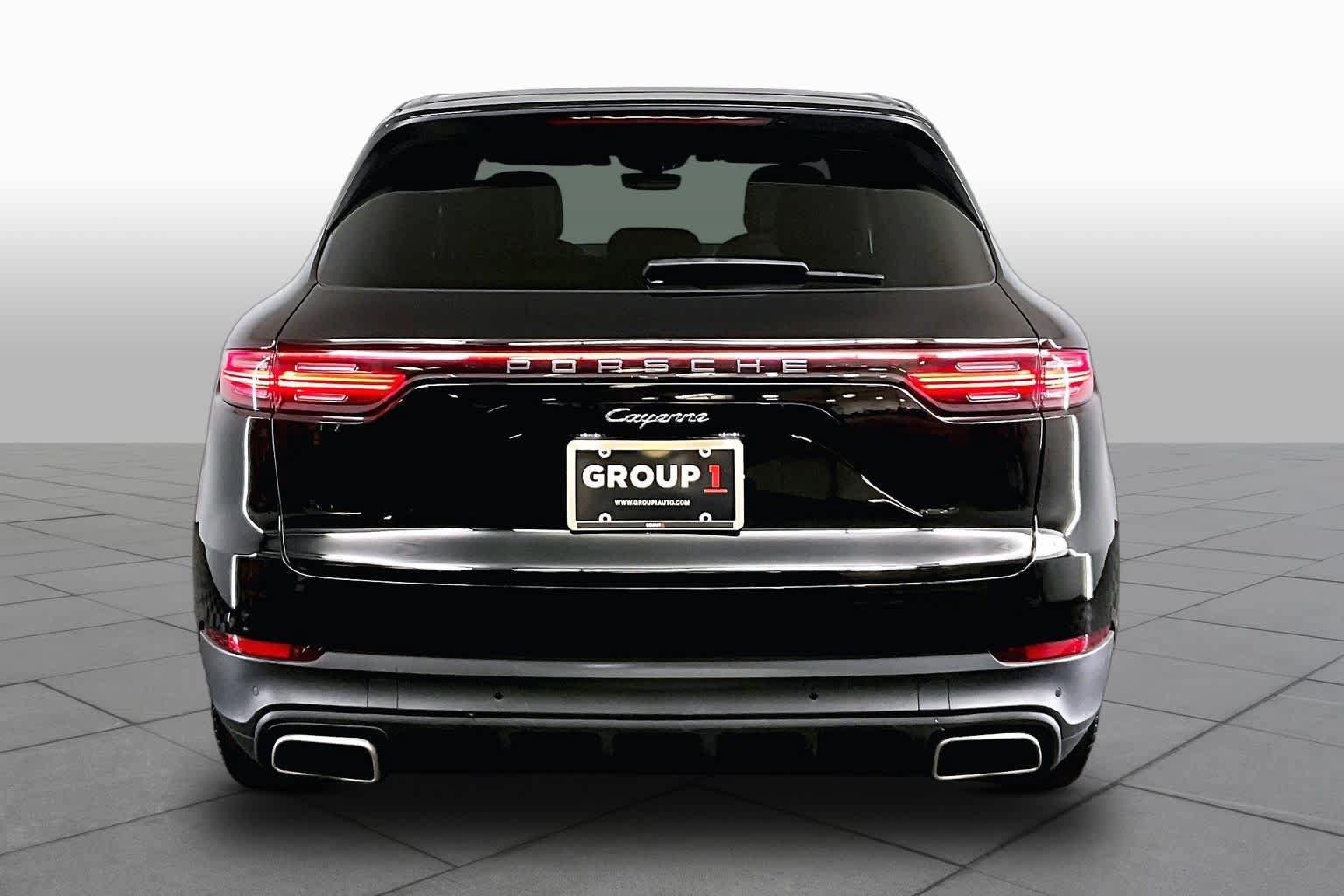 Used 2021 Porsche Cayenne AWD/4WD image 5