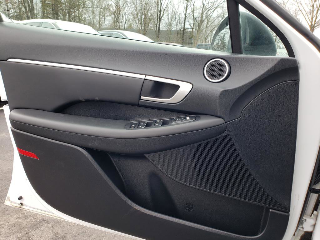 Used 2023 Hyundai Sonata SEL w/ Convenience Package image 9