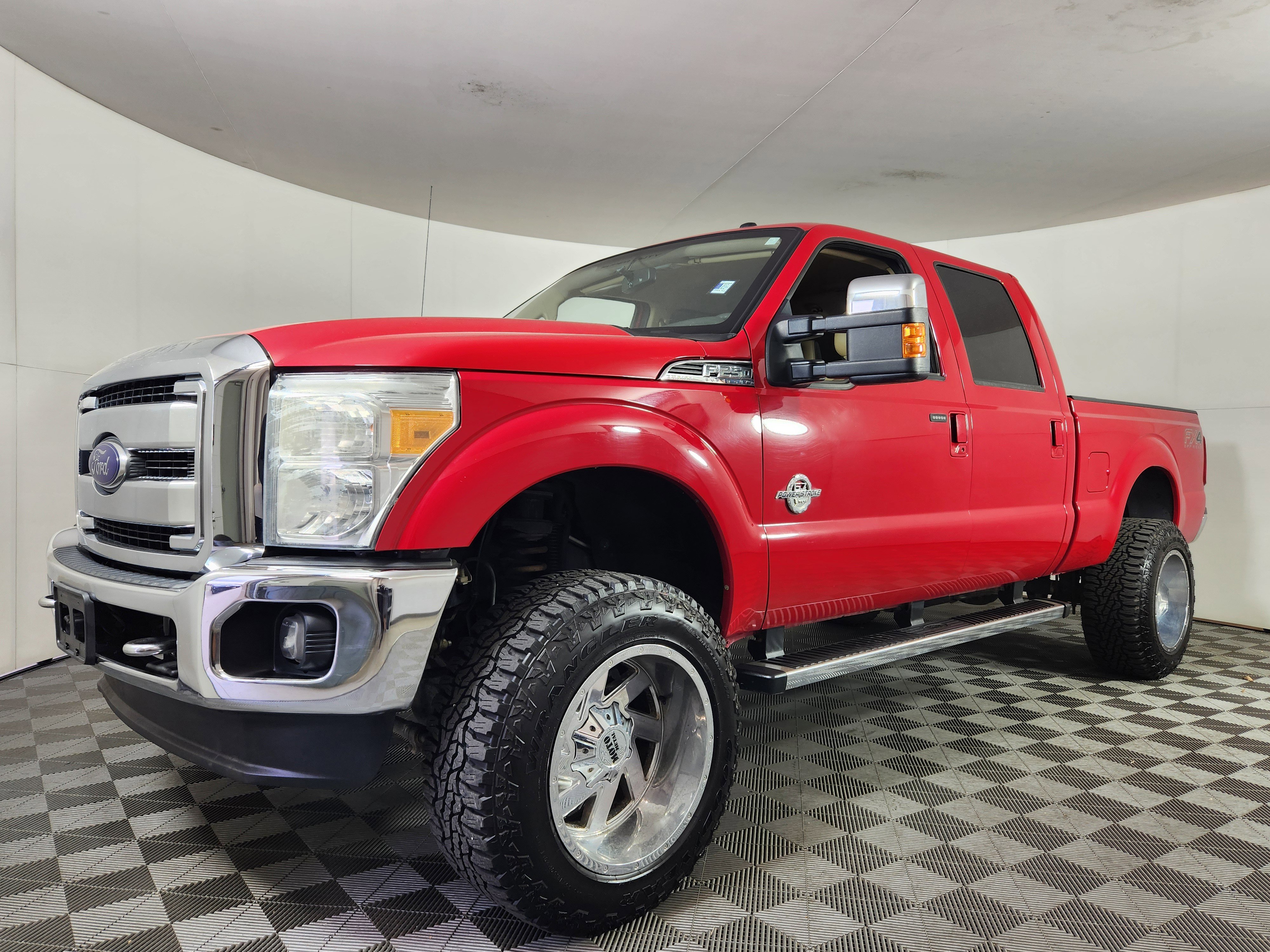 Used 2012 Ford F250 Lariat w/ Chrome Pkg image 3