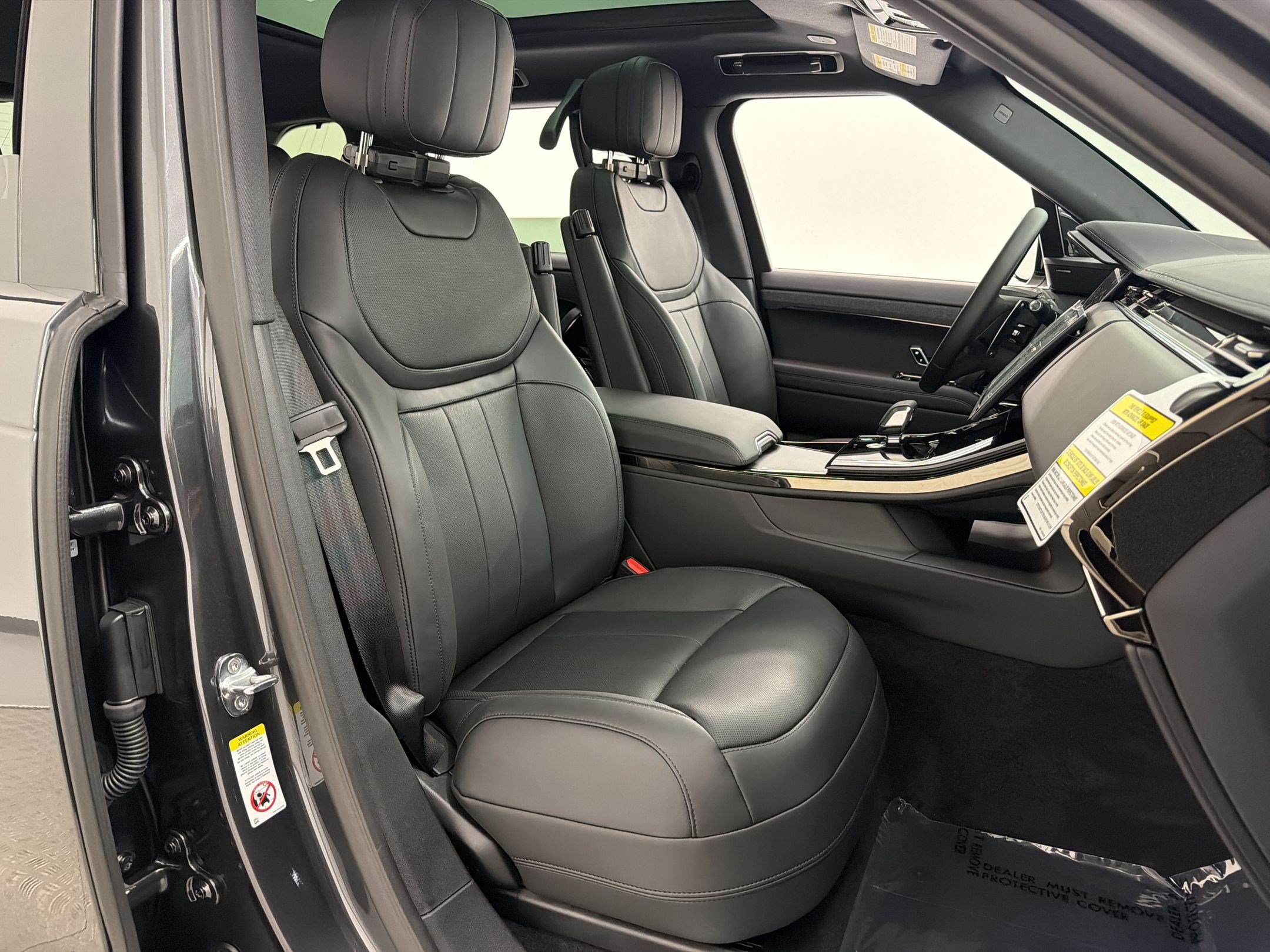 New 2026 Land Rover Range Rover Sport Dynamic SE AWD/4WD image 28