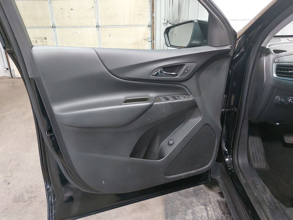 Used 2024 Chevrolet Equinox LT AWD/4WD image 28