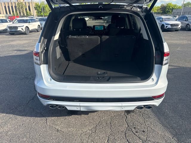 Used 2025 Lincoln Aviator Reserve w/ Jet Appearance Package AWD/4WD image 28