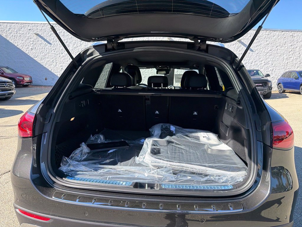 New 2027 Mercedes-Benz GLC 300 4MATIC image 23