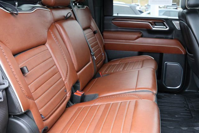 Used 2024 GMC Sierra 3500 Denali Ultimate AWD/4WD image 24