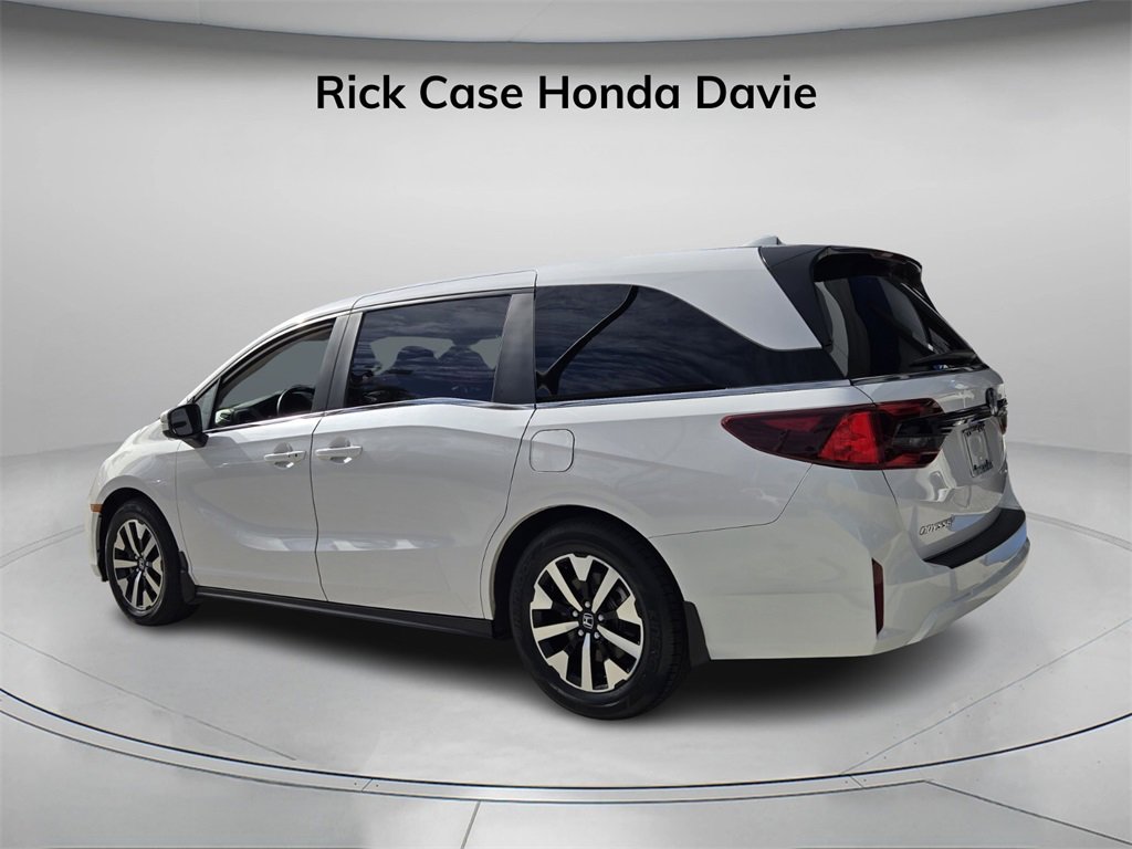 Certified 2025 Honda Odyssey EX-L image 7