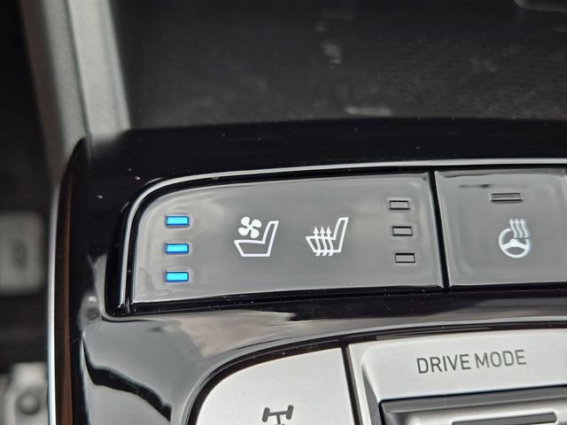 Used 2024 Hyundai Tucson Limited image 17