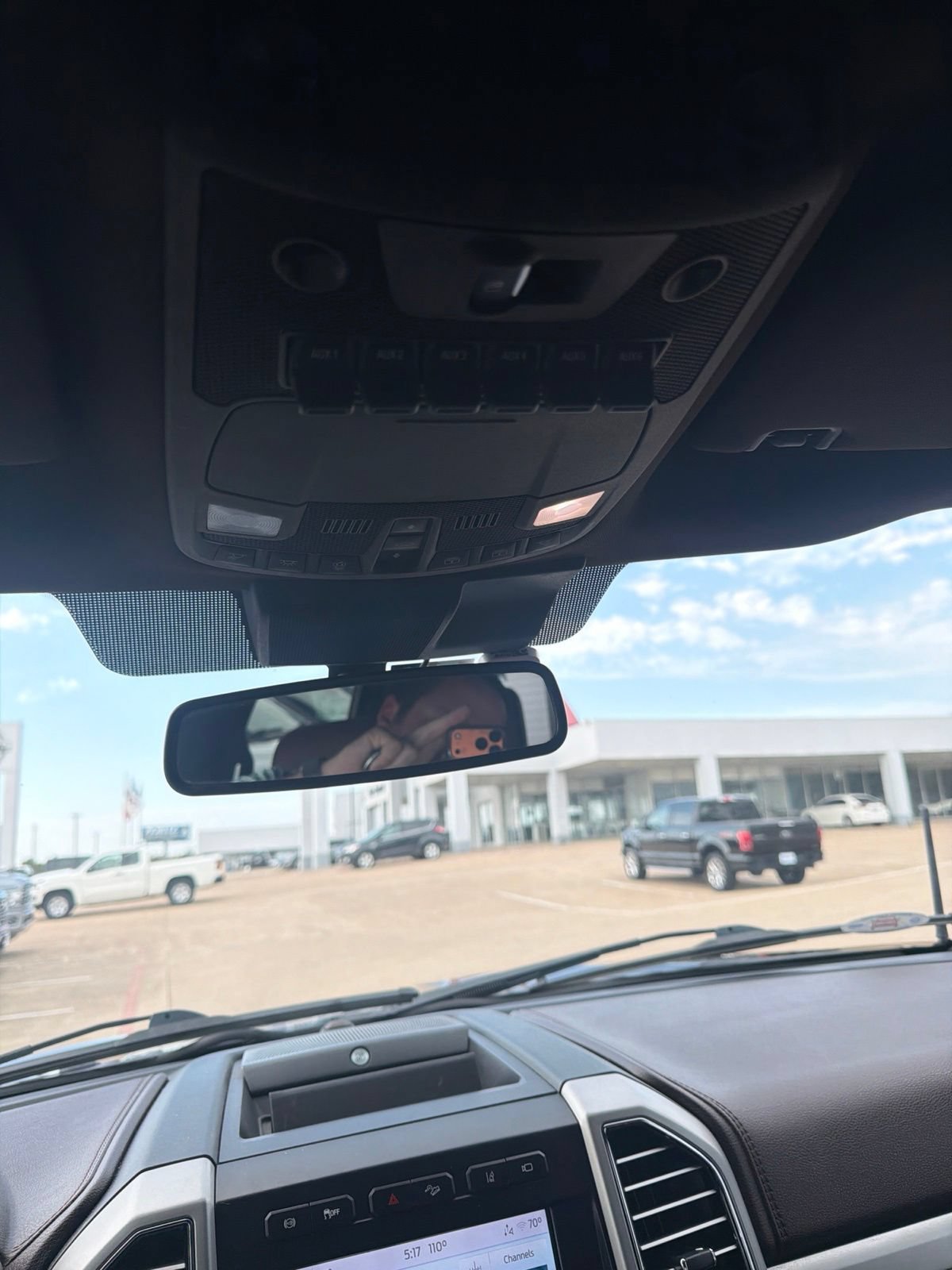 Used 2020 Ford F250 King Ranch w/ King Ranch Ultimate Package AWD/4WD image 27