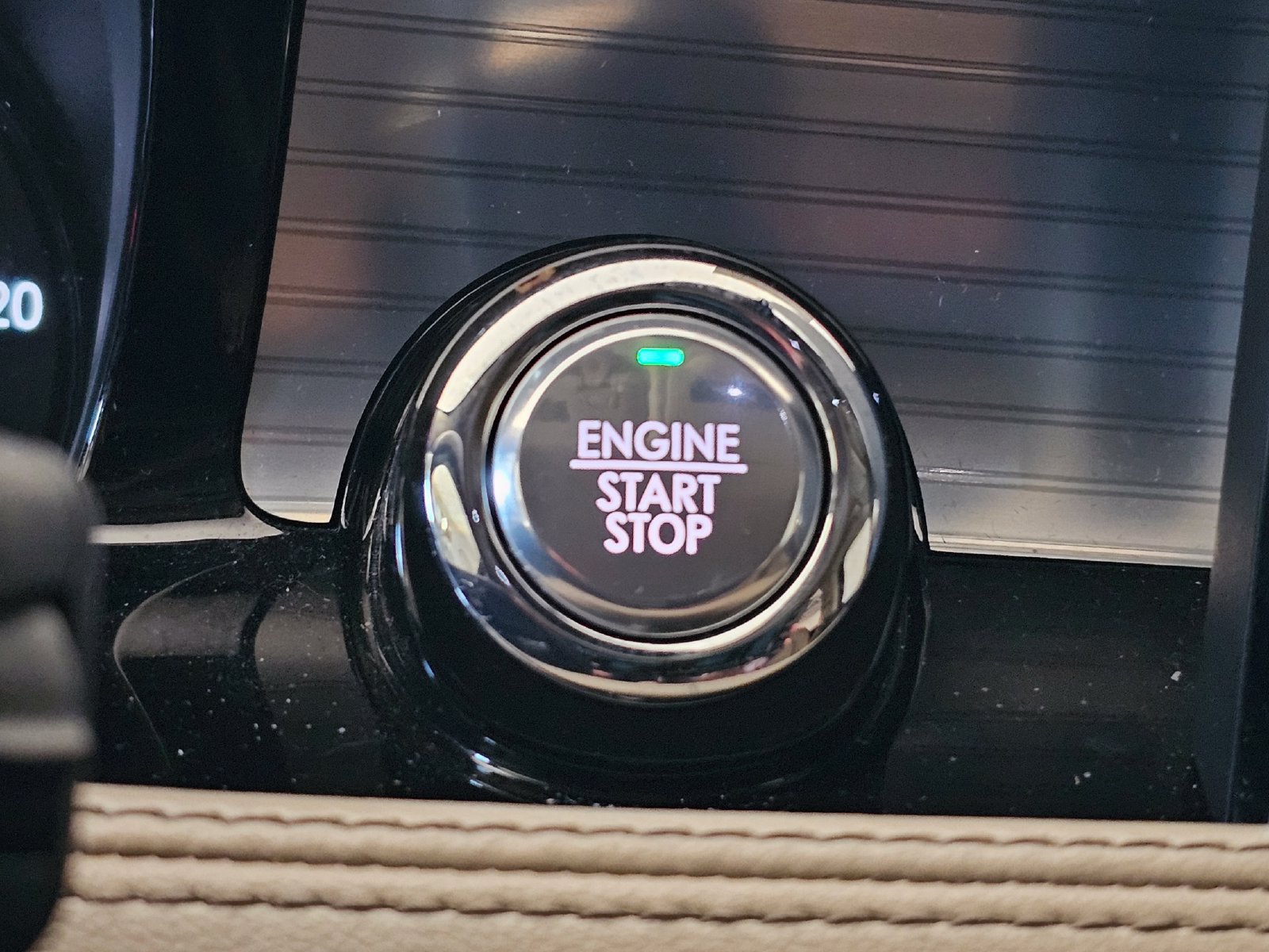 Used 2021 Lincoln Corsair FWD image 17
