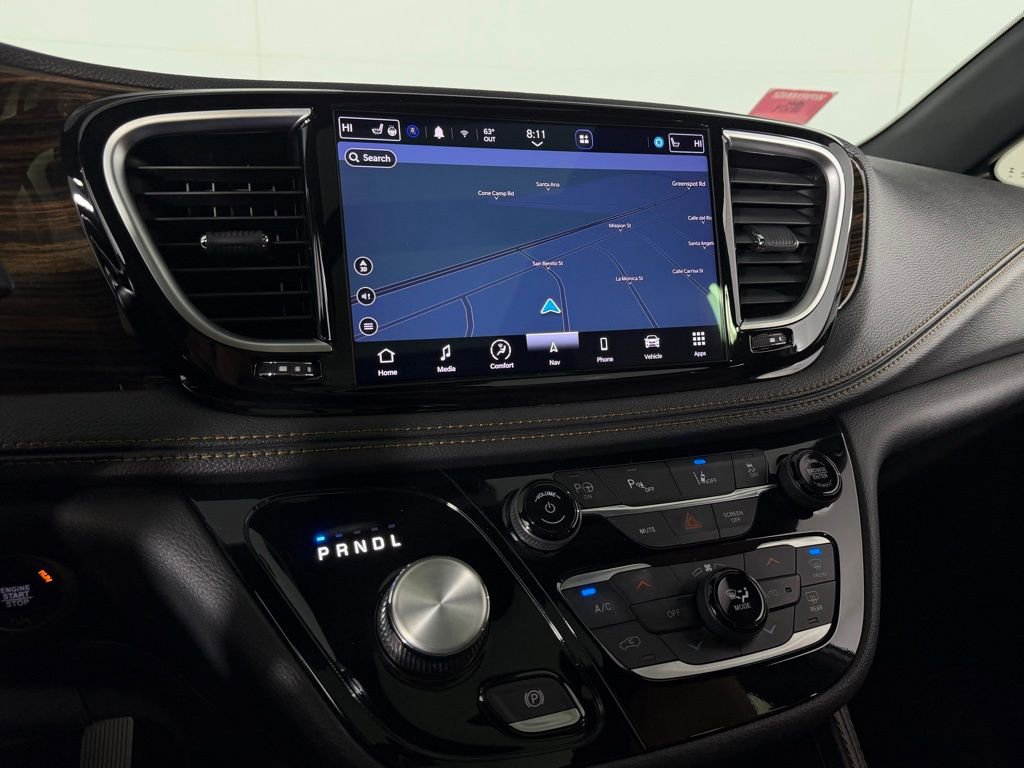 Used 2023 Chrysler Pacifica Pinnacle image 19