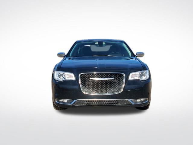 Used 2018 Chrysler 300 Limited image 8